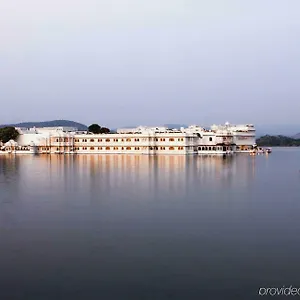 5* Курортный комплекс Taj Palace