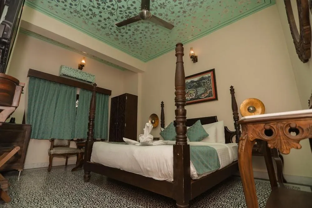 Hotel Janak Vilas Udaipur 3*,  India