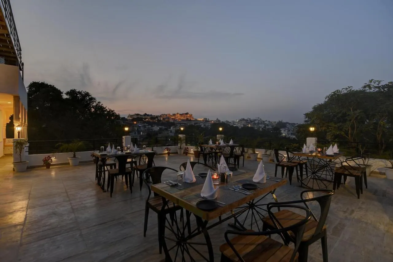 ***  Hotel Janak Vilas Udaipur India