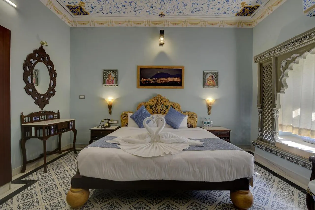 Hotel Janak Vilas Udaipur 3*,